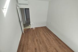 SRIMA -APARTMAN DRUGI RED DO MORA S2, Vodice, Appartamento