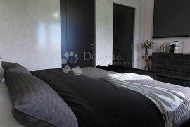 LUKSUZNI PENTHOUSE U BLIZINI MORA S BAZENOM I JACUZZIEM, Privlaka, Διαμέρισμα