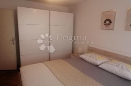 PODMURVICE 2SKL, Rijeka, Apartamento