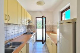 Baška, Batomalj - kuća sa 5 apartmana izvrsna investicija!, Baška, House