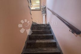 Villa 700m2 sa bazenom i teniskim terenom, Crikvenica, Σπίτι