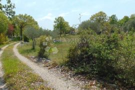 Prilika!!! Prostrano zemljište sa legliziranom kućom u okolici Rovinja, Rovinj, Terrain