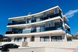 ROGOZNICA-NOVOGRADNJA PENTHOUSE PRVI RED DO MORA S5, Rogoznica, Διαμέρισμα