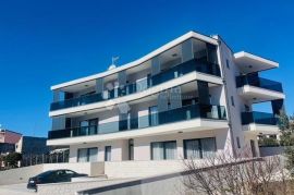 ROGOZNICA-NOVOGRADNJA PENTHOUSE PRVI RED DO MORA S5, Rogoznica, Διαμέρισμα