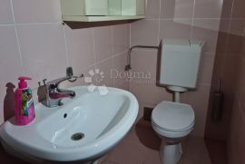 Komforan apartman u centru, Novi Vinodolski, Διαμέρισμα