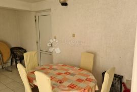 Komforan apartman u centru, Novi Vinodolski, Διαμέρισμα