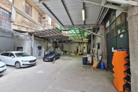 Rijeka, centar - poslovni prostor 1.290 m2, Rijeka, Commercial property