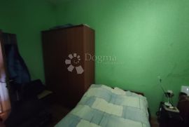 Stan centar Pula 115m2, Pula, Apartamento