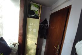 Stan centar Pula 115m2, Pula, Apartamento