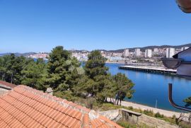 ŠIBENIK-DVOETAŽNI STAN U MANDALINI, Šibenik, Flat