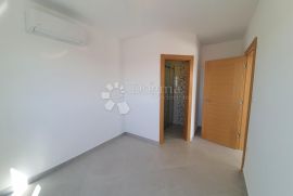 PRIMOŠTEN NOVOGRADNJA STAN S1 U PRIZEMLJU, Primošten, Appartment