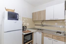 SUPETAR KUĆA 250 M2, Supetar, Ev