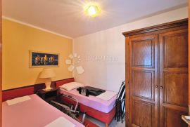 Apartmanska villa u Selcu, Crikvenica, House