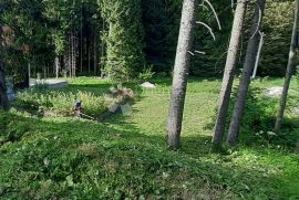 Građevinski teren sa započetom gradnjom, Ogulin, Terreno