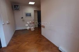 Centar -64m2,ulica Dolac, Rijeka, Commercial property