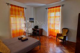 Stan sa 2 apartmana u strogom centru Opatije, Opatija, Διαμέρισμα