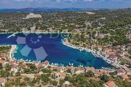 POLJOPRIVREDNO ZEMLJIŠTE NA OTOKU DRVENIKU VELI TROGIR, Trogir - Okolica, Land