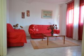 ROGOZNICA PREKRASNA VILA S BAZENOM PRVI RED DO MORA, Rogoznica, Famiglia