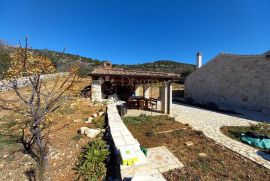 UNIKATNA LUKSUZNA VILA I HACIJENDA NA 45.000 M2, Vodice, Maison