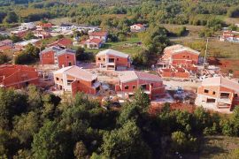 DVOJNA VILA NA MIRNOJ LOKACIJI, Labin, House