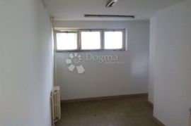 Poslovni prostor, ulični lokal, Maksimirska, 70 m2, Maksimir, Poslovni prostor