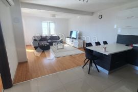 Prekrasan stan sa pogledom na more !!!, Crikvenica, Apartamento