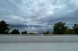 Opatija, stan u urbanoj villi, Opatija, Appartment