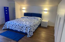 MALI LOŠINJ, DVOETAŽNI STAN U CENTRU, Mali Lošinj, Wohnung