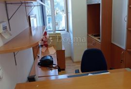 CENTAR, MINUTA OD KORZA 38 m², 2S, Rijeka, Commercial property