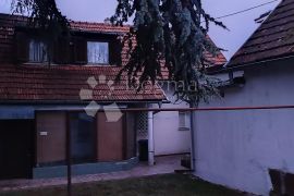 Imanje na Pantovčaku od 11.458 m², Donji Grad, Haus