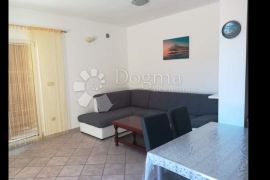 Dva prekrasna apartmana Vir sa pogledom na more, Vir, Διαμέρισμα