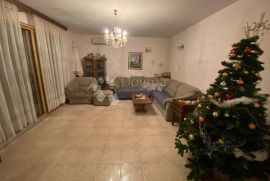 Komforan stan u novijoj zgradi, u tihom centru, Opatija, Apartamento