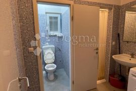 Poslovno stambeni prostor 76.5 m² Dražice, Jelenje, Ticari emlak