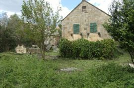 SINJ kuća, gradilište i seosko imanje, Sinj, House