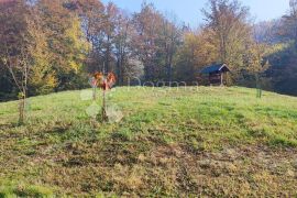 LJUBEŠČICA - građevinske parcele raznih kvadratura, Ljubešćica, Terrain