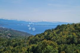 Opatija, Matulji građevinski teren sa pogledom na more i evidentiranom ruševinom, Matulji, Arazi