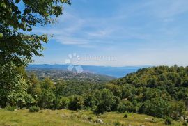 Opatija, Matulji građevinski teren sa pogledom na more i evidentiranom ruševinom, Matulji, Arazi