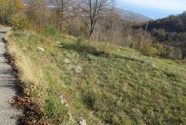 Opatija, Matulji građevinski teren sa pogledom na more i evidentiranom ruševinom, Matulji, Arazi