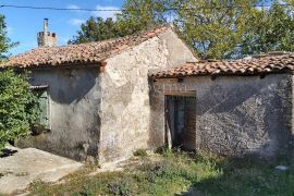 Građevinsko zemljište s pogledom na more i zelenilo, Labin, Land