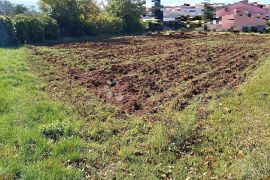 Građevinska parcela u selu, Marčana, Terrain