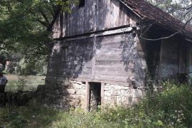 Imanje na predivnoj lokaciji uz Koranu, Slunj, Famiglia