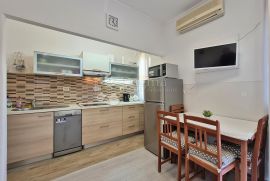 Jelićeva ulica komforan 1SKL 42 m², Rijeka, Wohnung