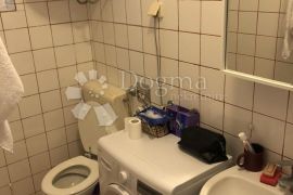 PRIZEMNI APARTMAN, Omišalj, Διαμέρισμα