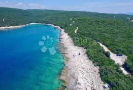 Prostrano poljoprivredno zemljište na mirnoj lokaciji, Marčana, Land