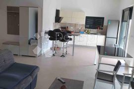 Apartman na 5 min od mora, Malinska-Dubašnica, Apartamento