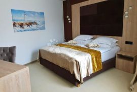 HOTEL, Senj, Commercial property