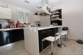 ŠKURINJE STAN 102.65 m² 3S+DB, Rijeka, Appartment