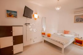 Prekrasna vila sa 10 apartmana, Poreč, Casa