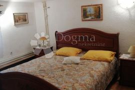 Apartman 500 m od mora, Novi Vinodolski, Daire