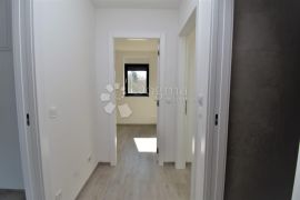 MALINSKA, APARTMAN U NOVOGRADNJI, TOP LOKACIJA, Malinska-Dubašnica, Stan